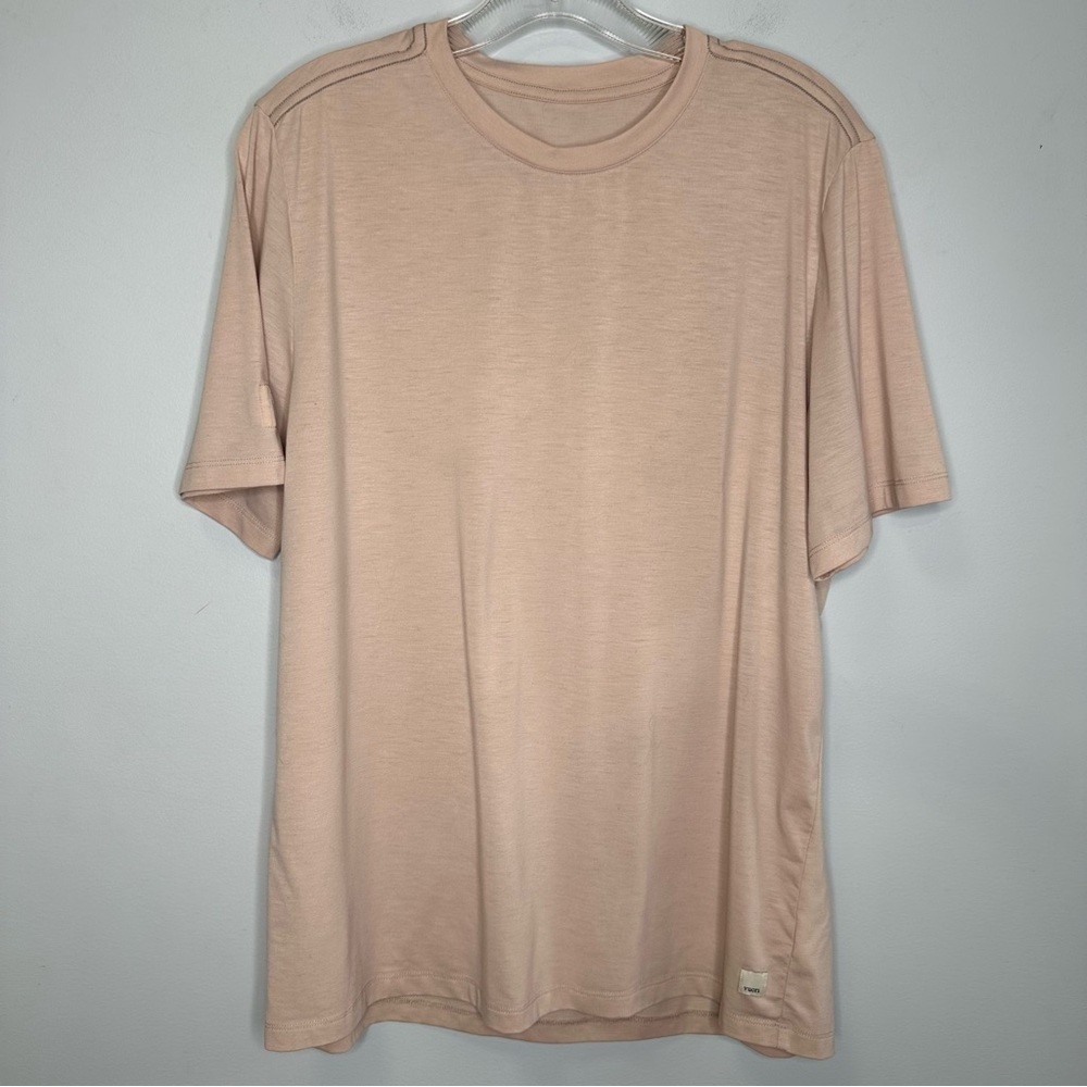 Vuori Men’s Crew Neck Current Tech Tee In Sand V195 Size Large